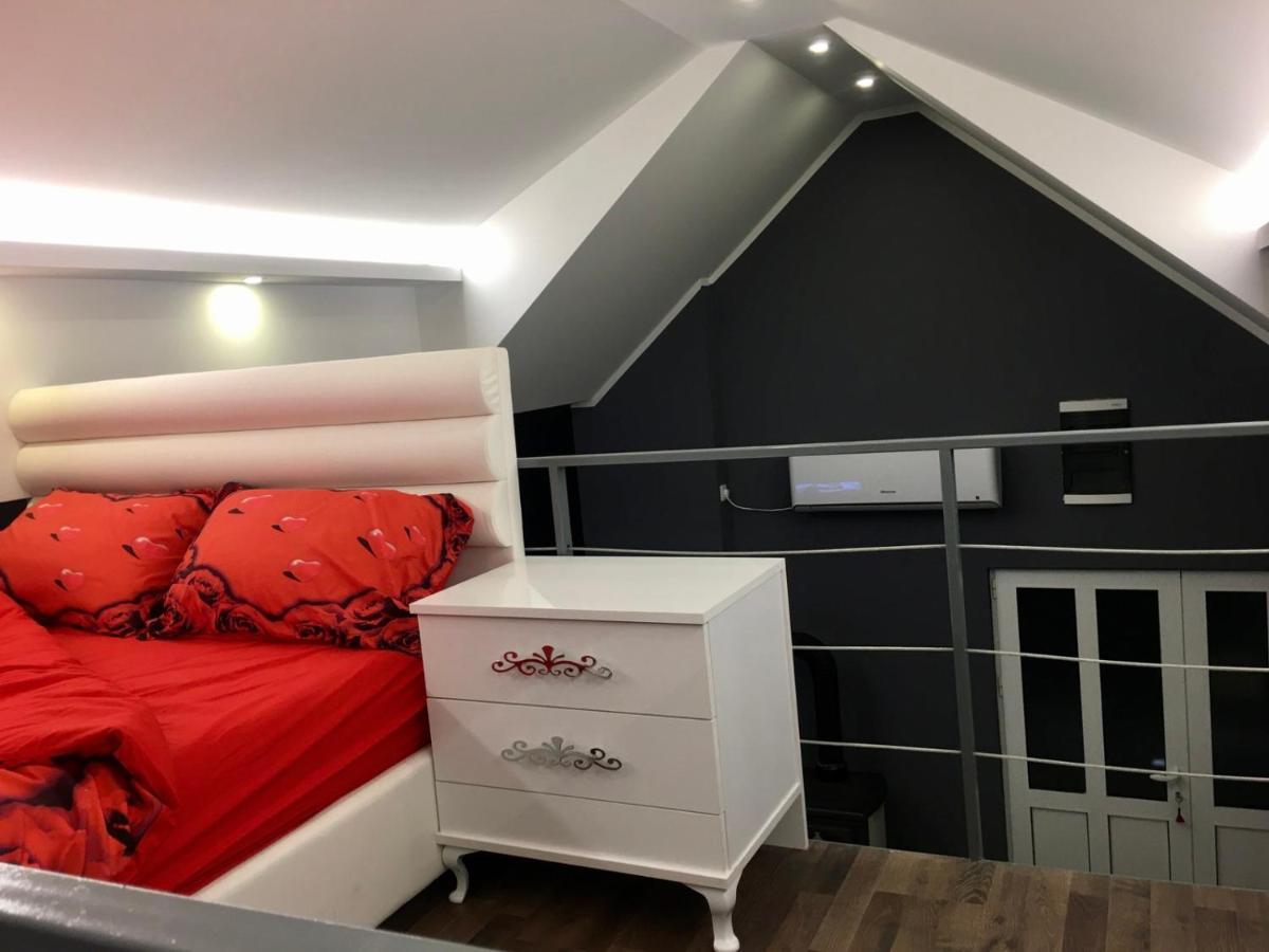Banicevic Apartmani Thenovici Exterior photo