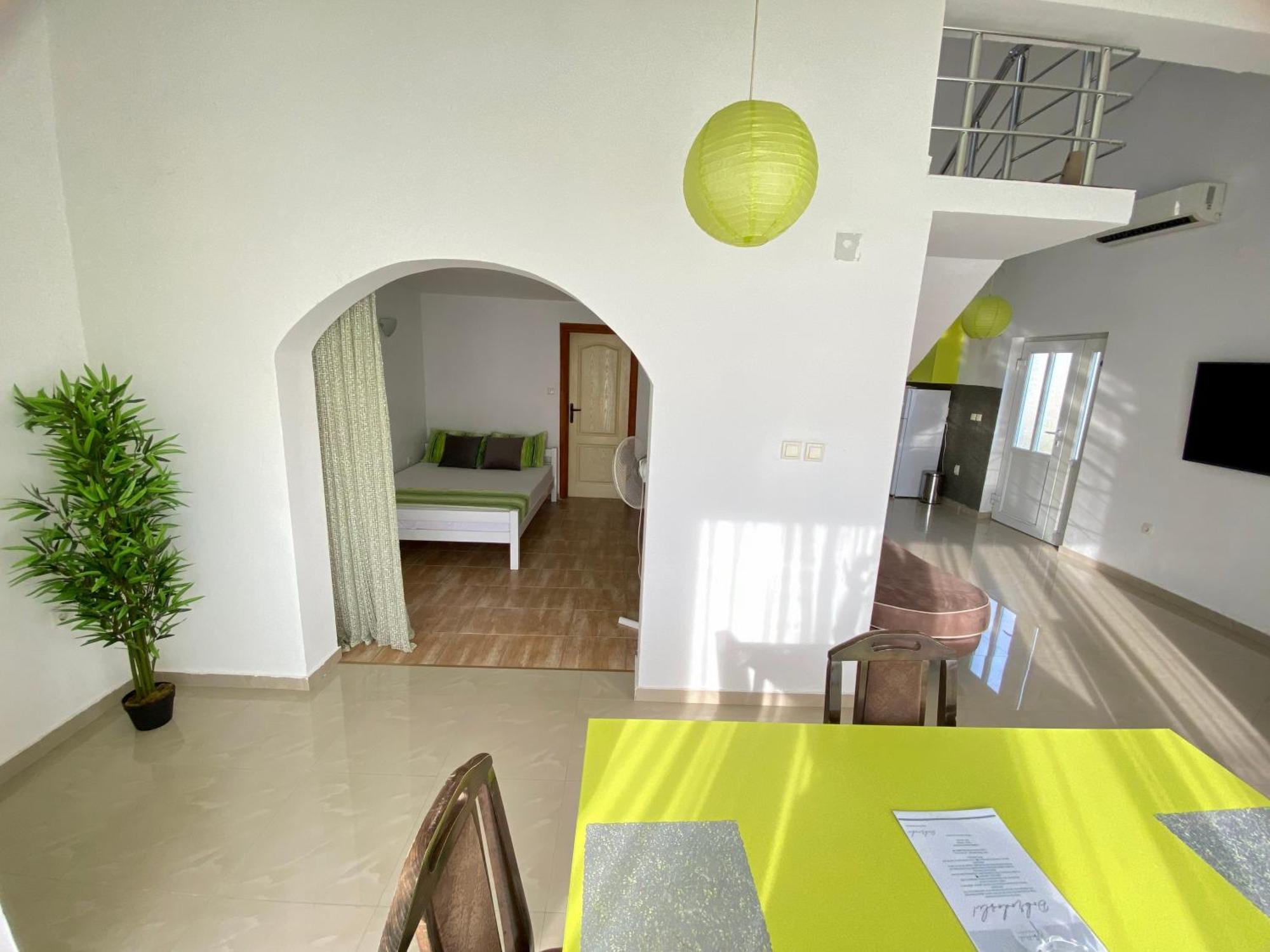 Banicevic Apartmani Thenovici Exterior photo