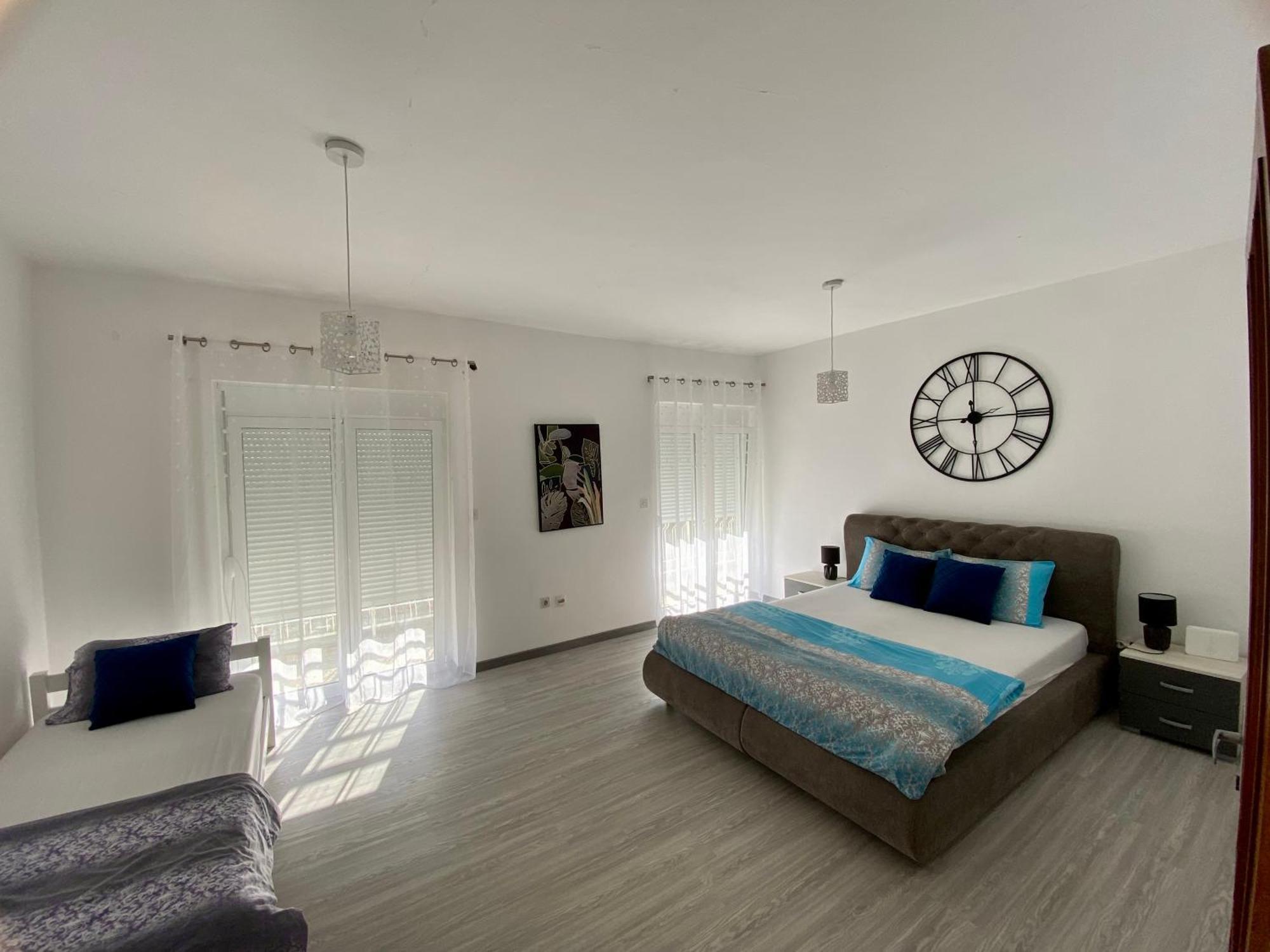 Banicevic Apartmani Thenovici Exterior photo