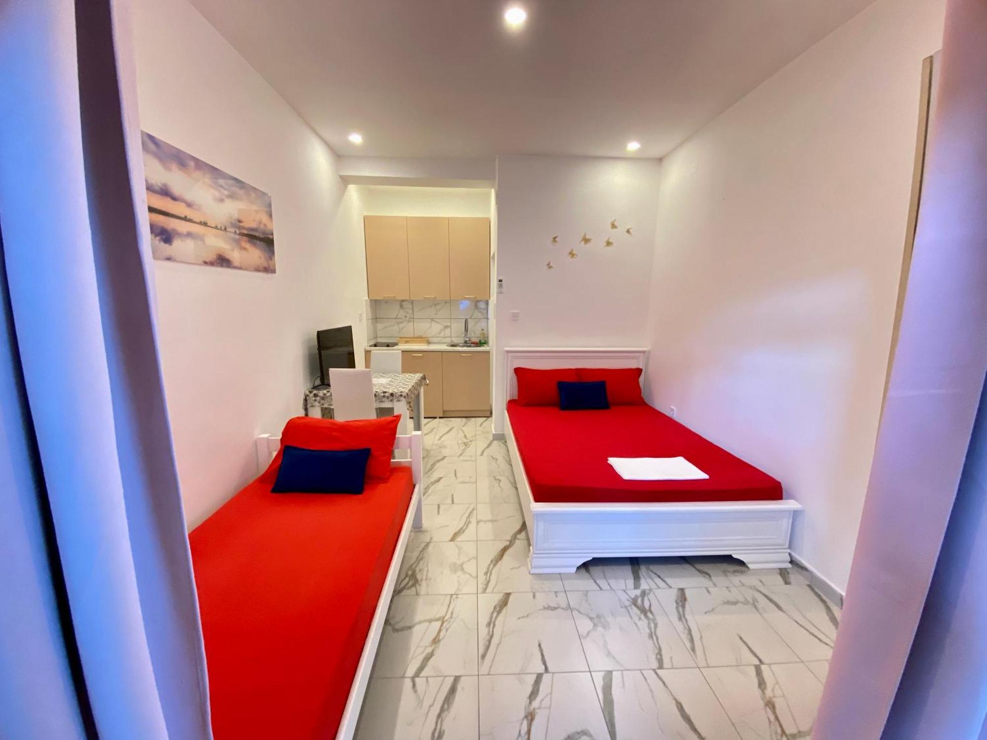 Banicevic Apartmani Thenovici Exterior photo