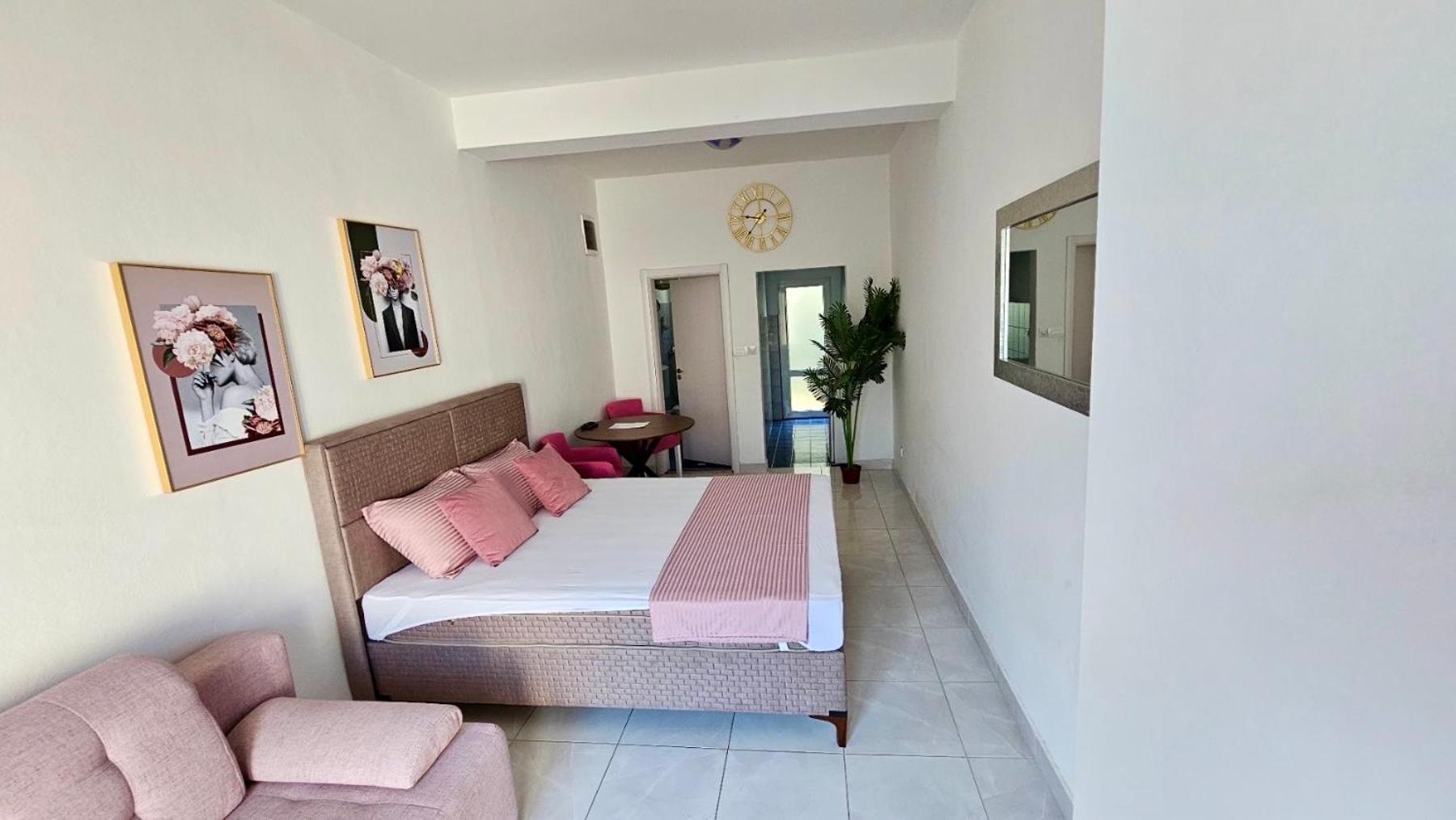 Banicevic Apartmani Thenovici Exterior photo